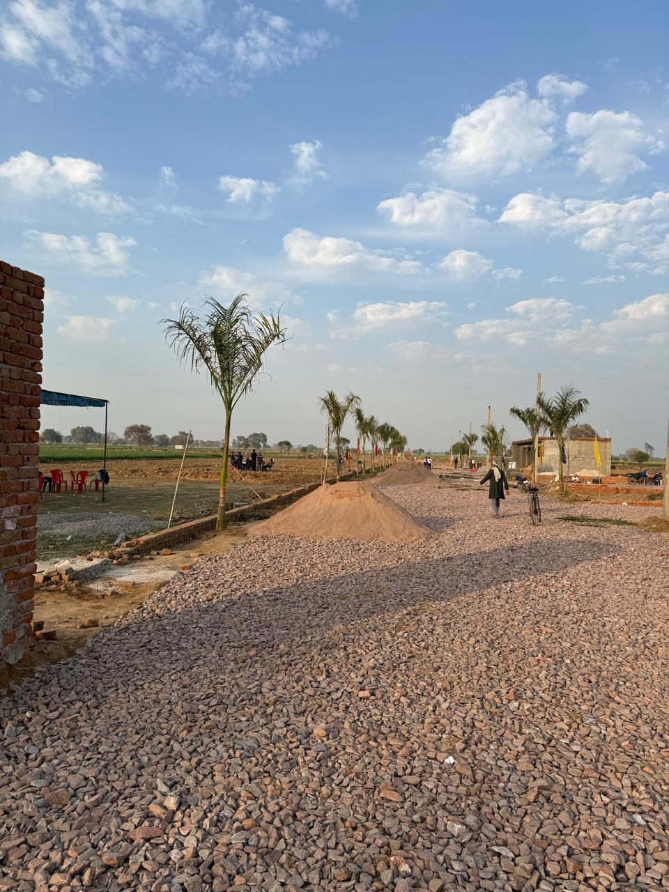 Investment Land Near Jewar Metro Project