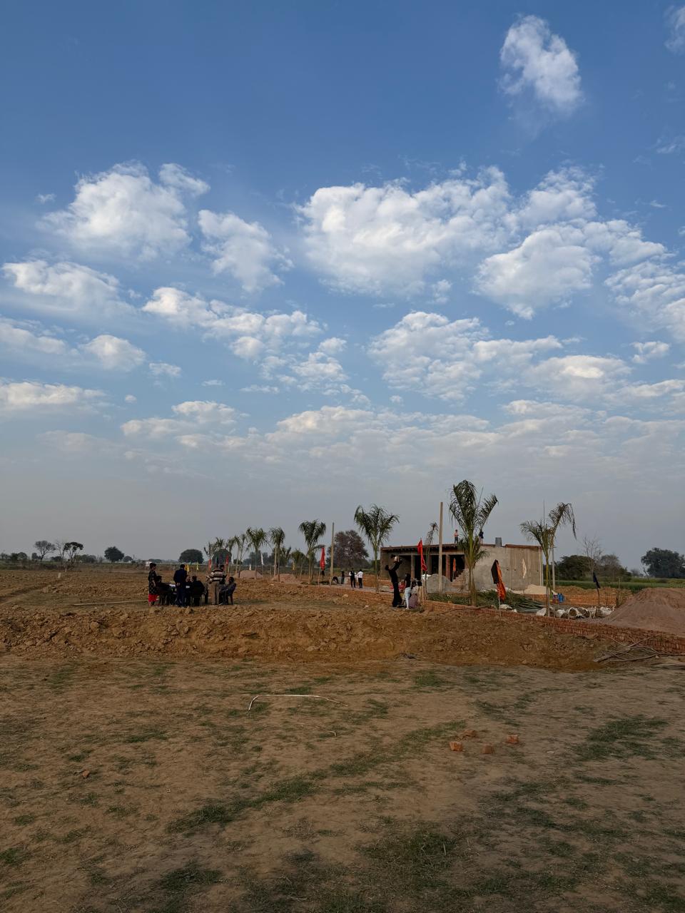 Freehold Plots Near Raya Township